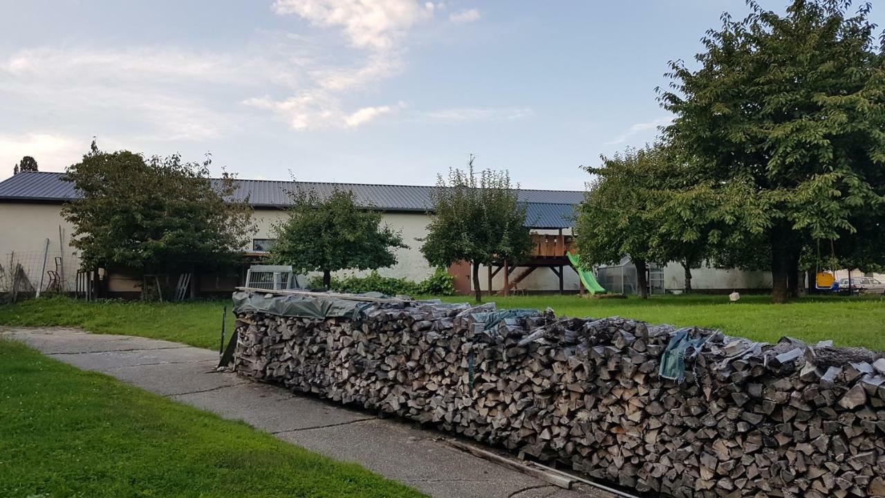 Ferienwohnung/Monteurzimmer Auf Dem Bauernhof Mörlenbach Exteriér fotografie